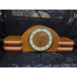 EMES Tischuhr in Vollholz und Furnier - super Klangspiel - Antiquität